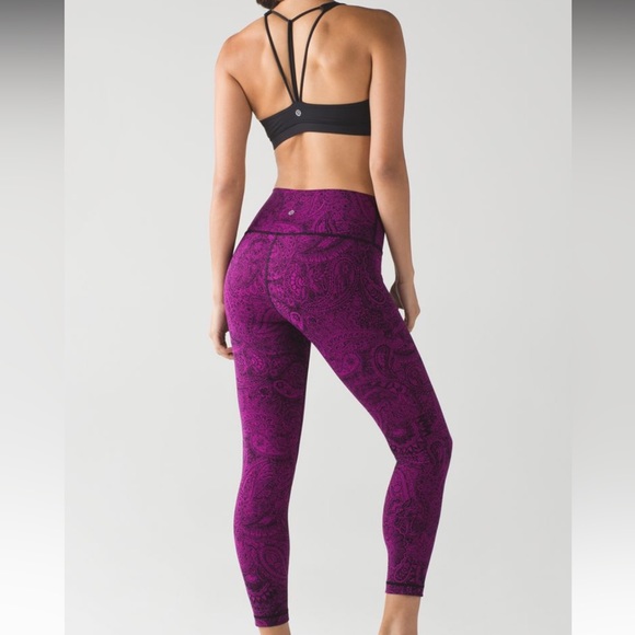 NWOT Lululemon High Times Pant in color Antique Paisley Deep Fuchsia Black sz 4 - Picture 2 of 5